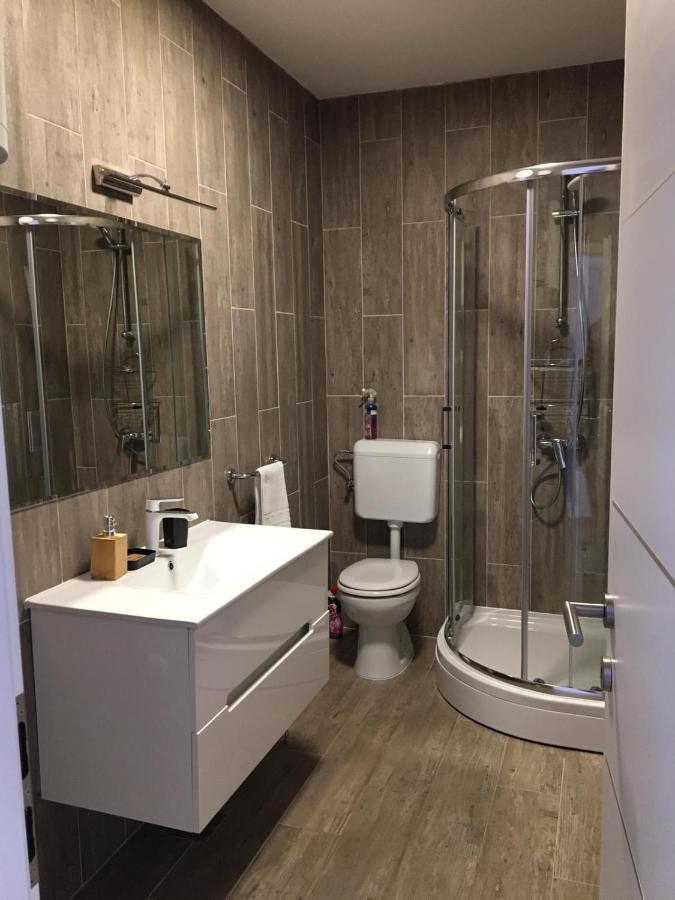 Gavran Apartment 维耶拉克 外观 照片