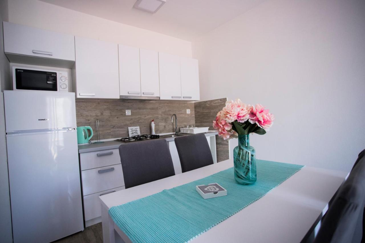 Gavran Apartment 维耶拉克 外观 照片